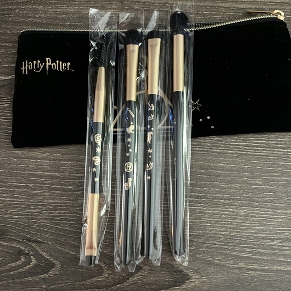 Harry Potter make up Brushes and bag - Picture 2 of 3